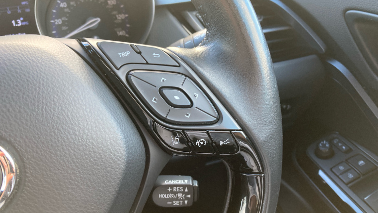 Toyota C-HR 1.8 Hybrid Design 5dr CVT Hybrid Hatchback